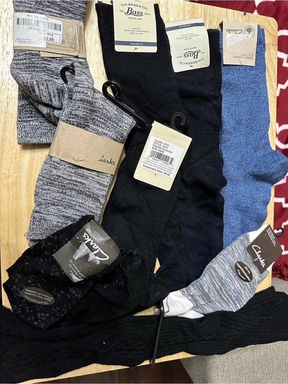 Clarks and Bass women’s Assorted Socks Pack - Black, Gray, Blue, Multicolor - Picture 2 of 8